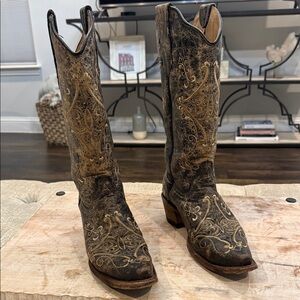 Circle G Women’s 6.5 Embroidered Western Cowboy Boots